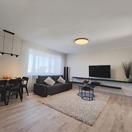 Lai Apartment In City Center Of Rakvere Eksteriør bilde