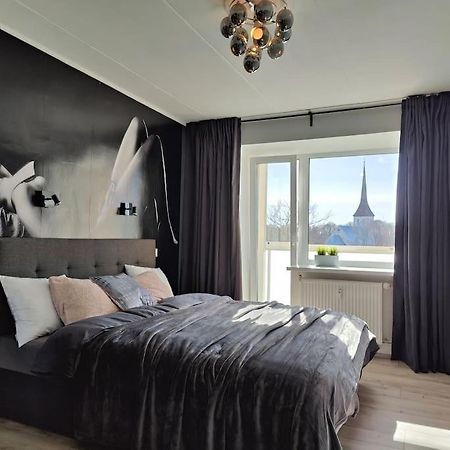 Lai Apartment In City Center Of Rakvere Eksteriør bilde