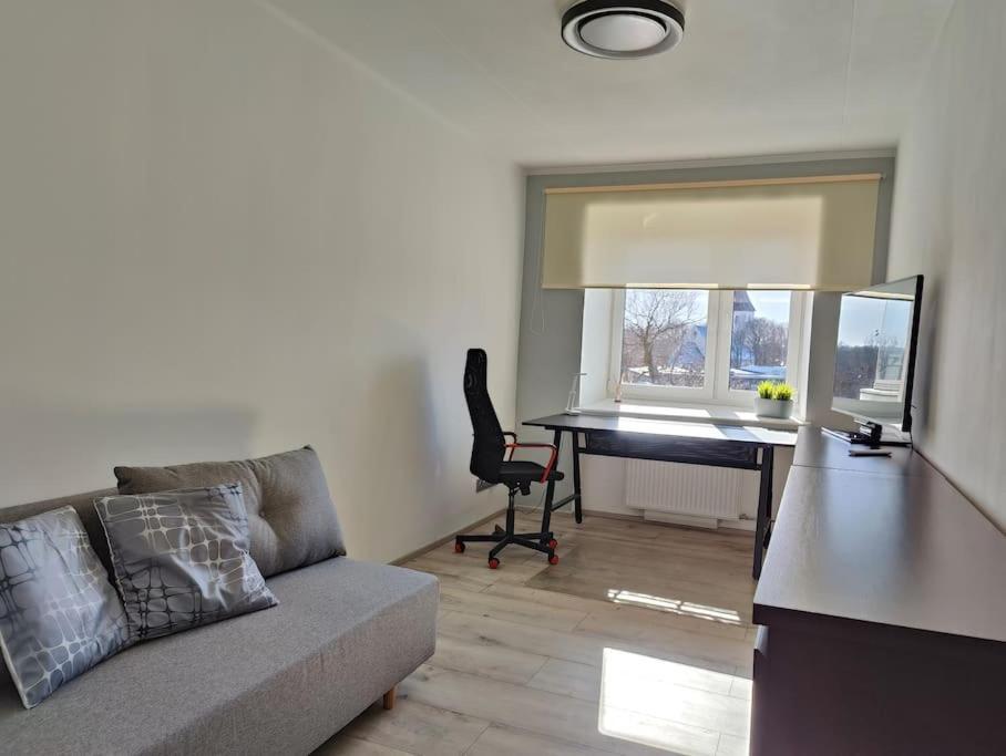 Lai Apartment In City Center Of Rakvere Eksteriør bilde